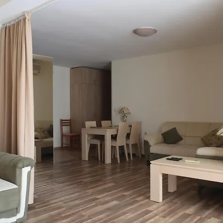 Elenite Beach At Privilige Fortnoks Private Apartment شقة سفيتي فلاس