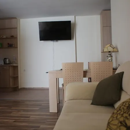 شقة Elenite Beach At Privilige Fortnoks Private Apartment